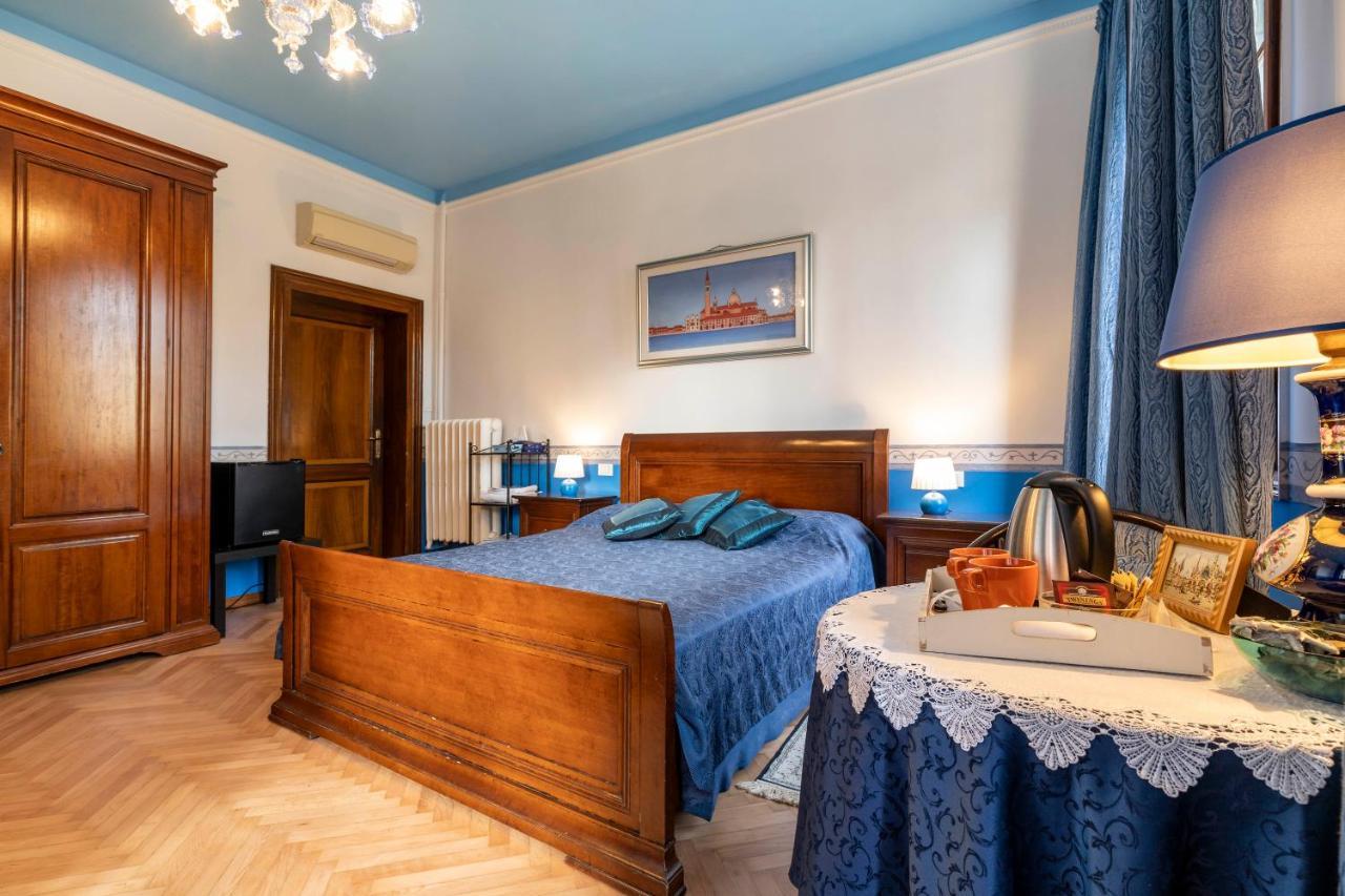 Bed And Breakfast Casa Delle Rose Lido Venezia Venedigs Lido Eksteriør billede